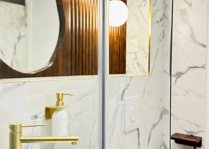 L'emeraude - Superbe Equipe + Parking